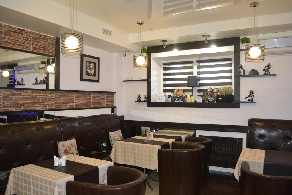 City Hotel Gomel Exterior photo