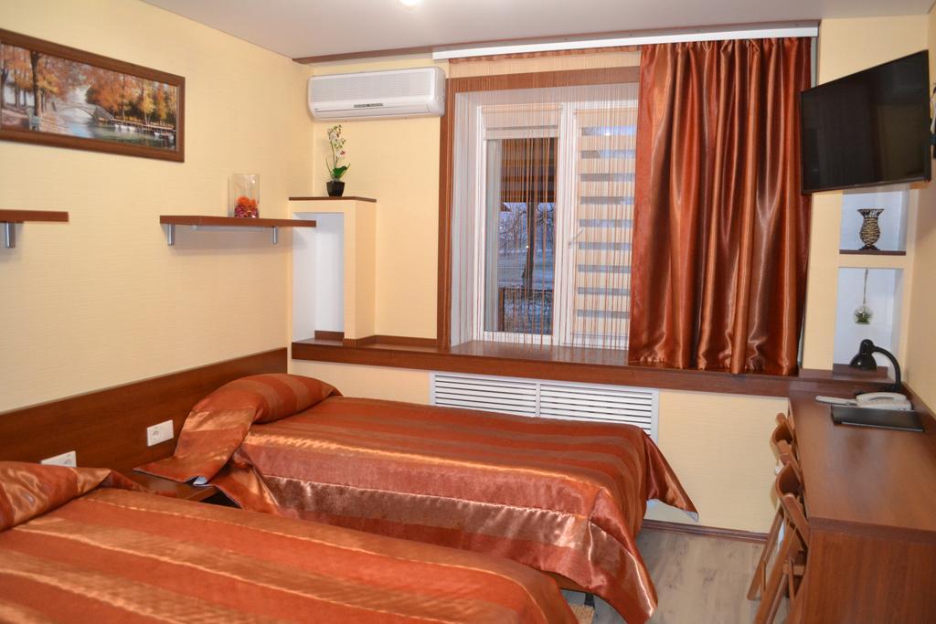 City Hotel Gomel Exterior photo