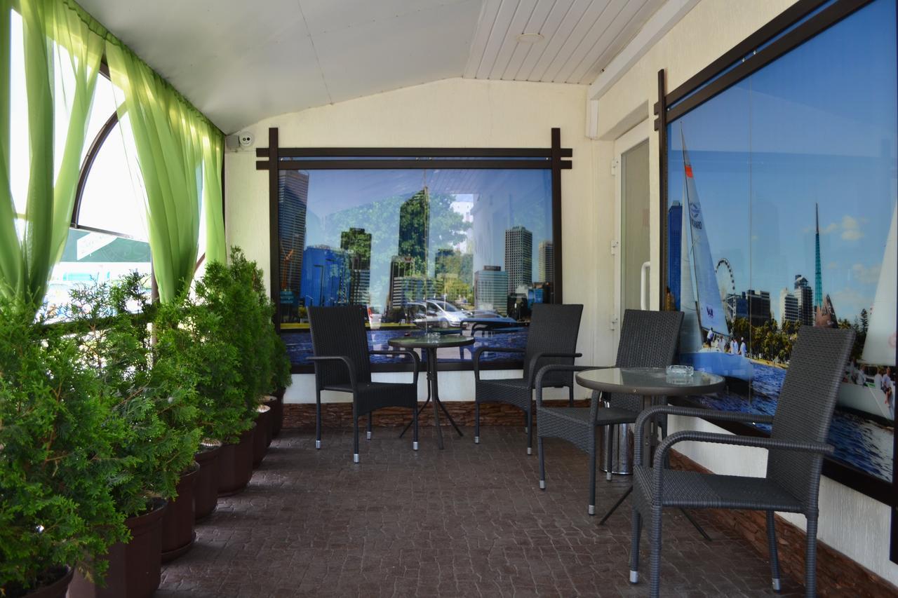 City Hotel Gomel Exterior photo