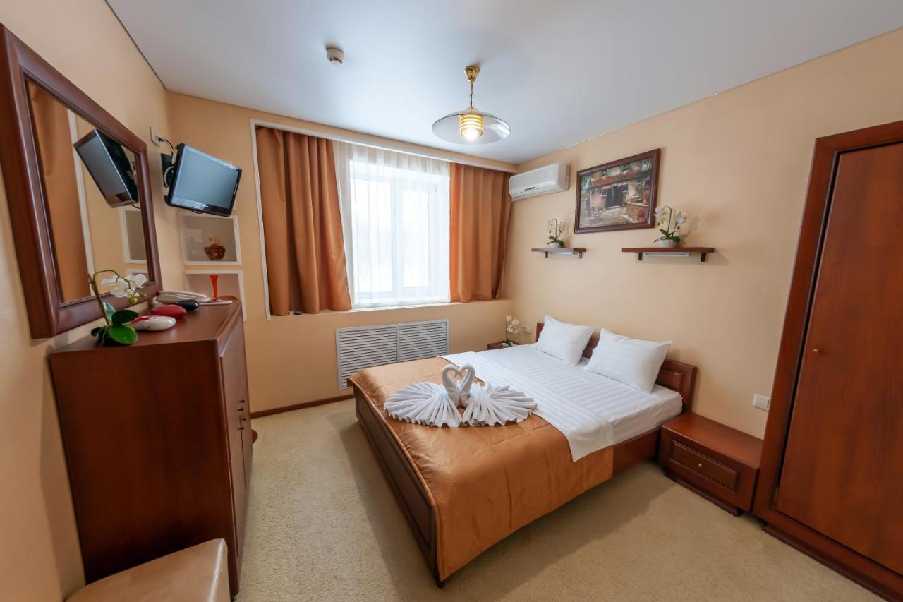 City Hotel Gomel Exterior photo