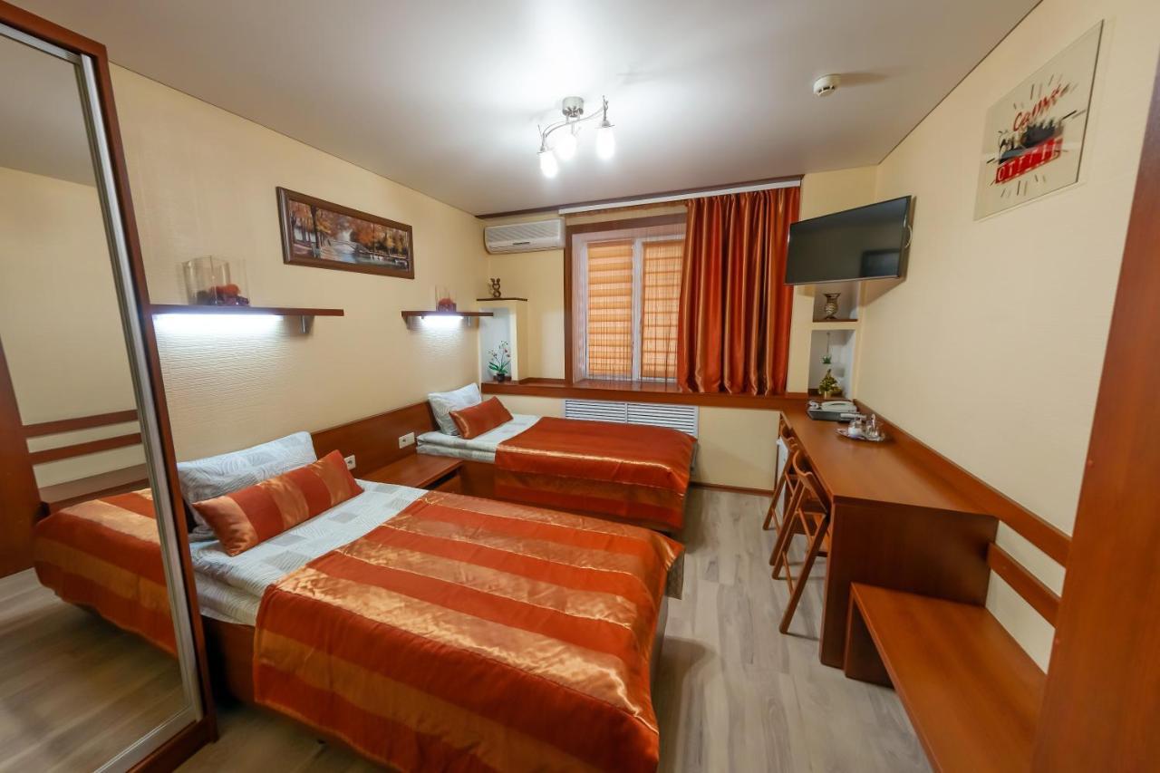 City Hotel Gomel Exterior photo